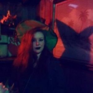 Meet your Posher, Helen